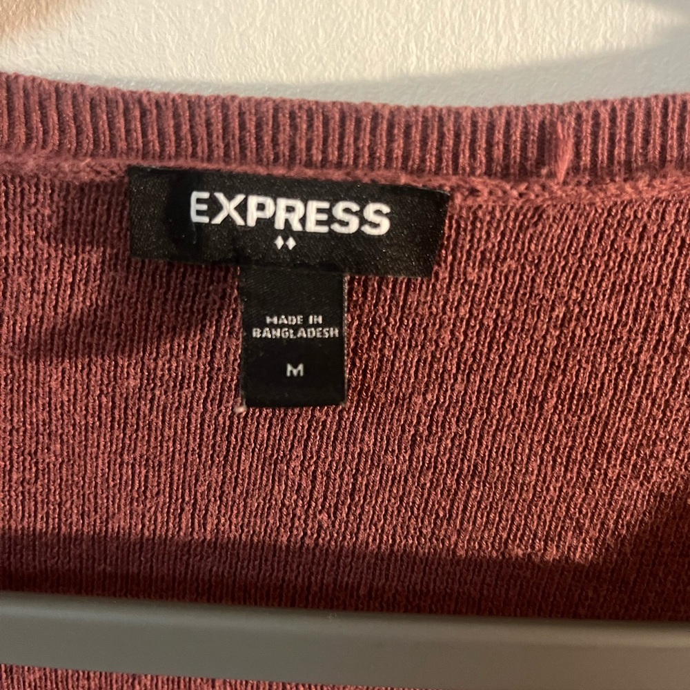 Express - Picture 4 of 4